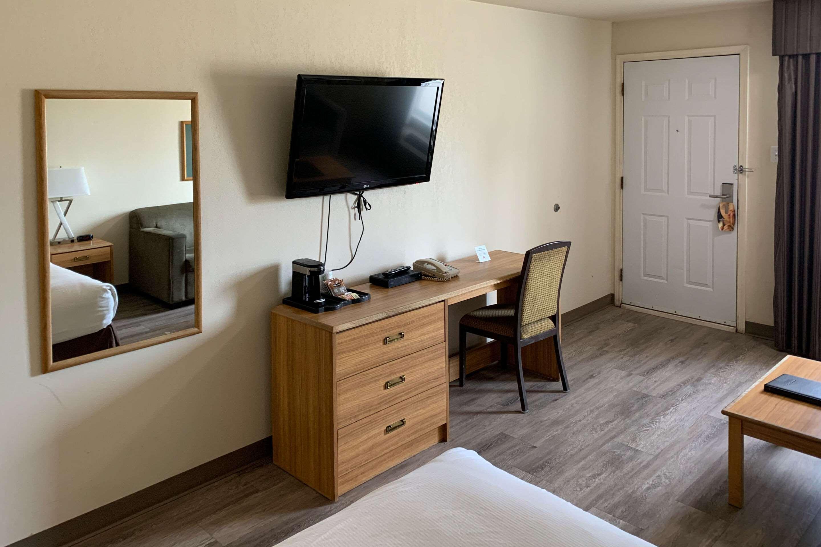 Rodeway Inn アルトゥーナ エクステリア 写真